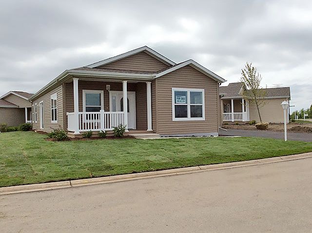 1st image of 1404 Equestrian Dr