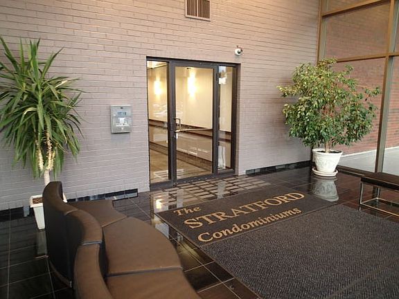 3rd image of 2605 S Indiana Ave Unit 1009