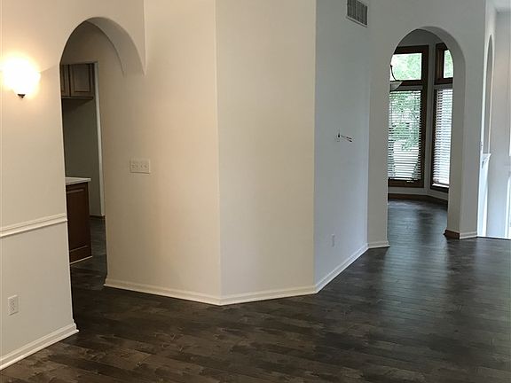 4th image of 1526 Gleneagles Ct