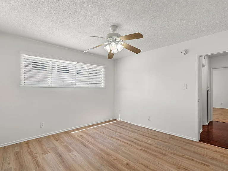 1041 S Corning St #205 — Photo 11