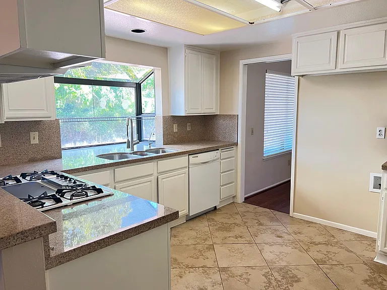 13657 Brandy Pl — Photo 8