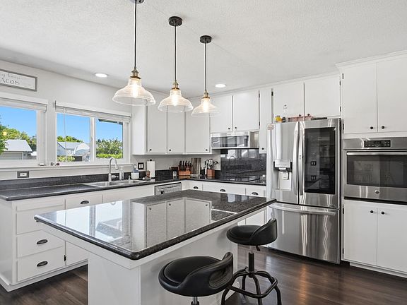 5th image of 8723 Cabra Ct