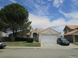 5747 Opal Ave, Palmdale, CA 93552