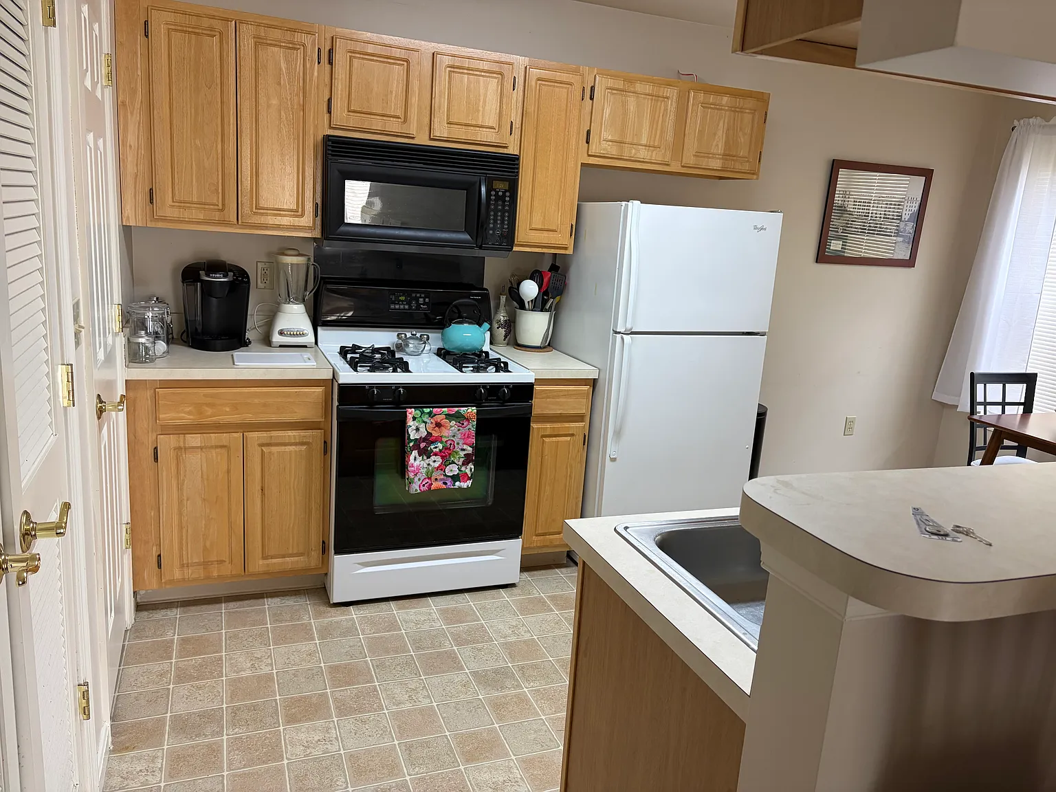 2 bed, 1226 sqft, $1,700 — Photo 2