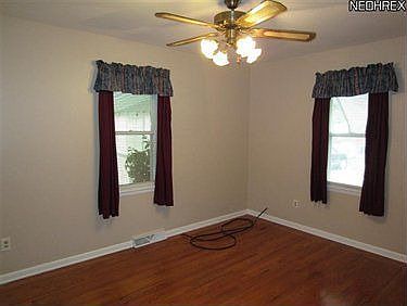 5th image of 2132 Julia Ave
