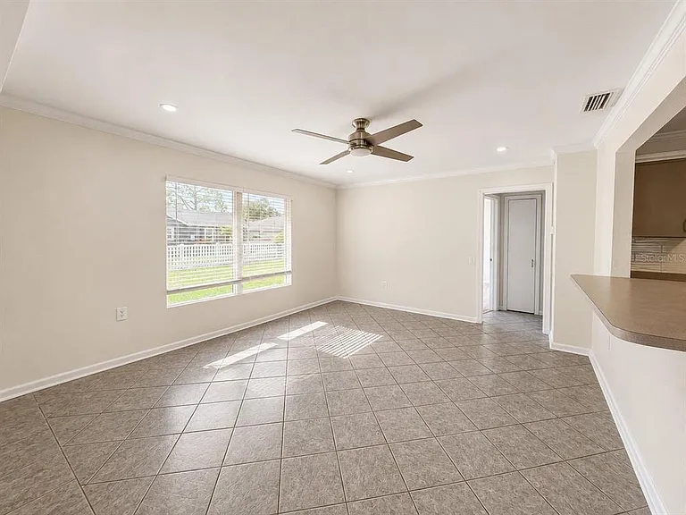 7301 N Dartmouth Ave — Photo 9
