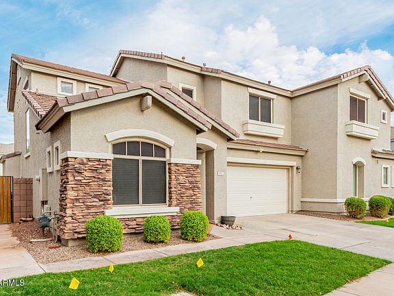 3rd image of 3913 S CROSSCREEK Drive