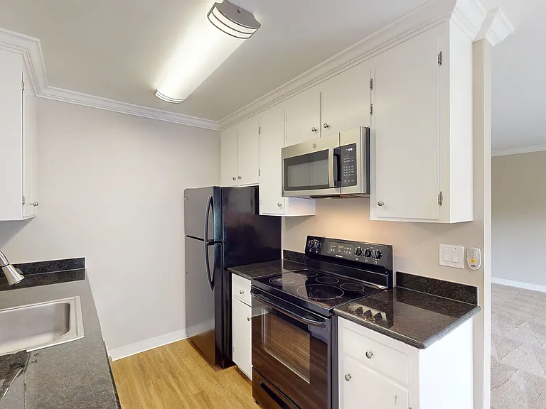225 Nova Albion Way #21 — Photo 2