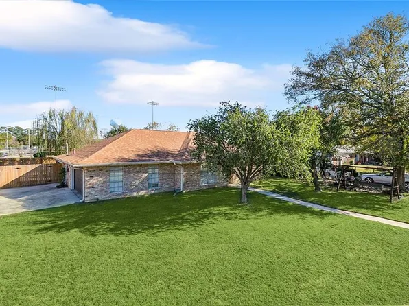 1002 Belvedere Dr, Slidell, LA 70458