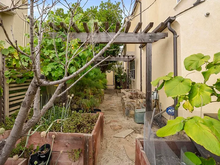 7625 Circulo Sequoia — Photo 57