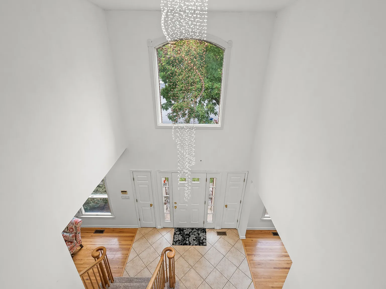 5 bed, 3586 sqft, $7,500 — Photo 3