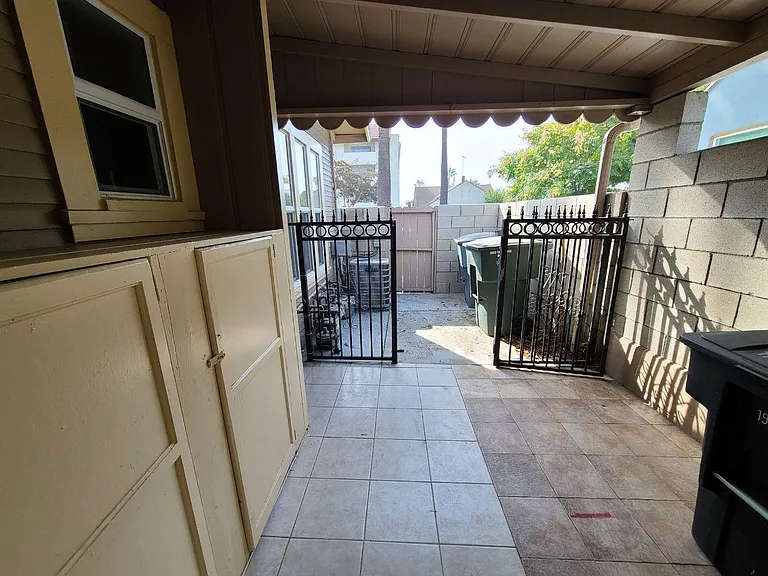 1421 Rock Glen Ave — Photo 12