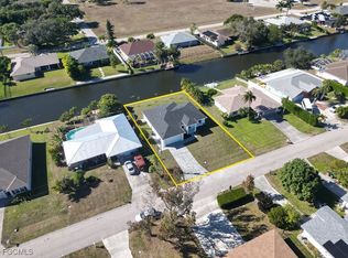 34 SE 23rd Place Cpe, Coral, FL 33990