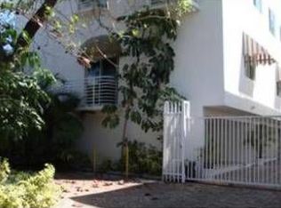 2703 Day Ave APT 8, Miami, FL 33133