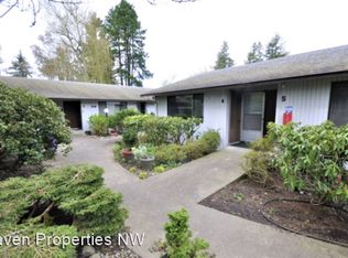 26 NE Dogwood St APT 3, Issaquah, WA 98027