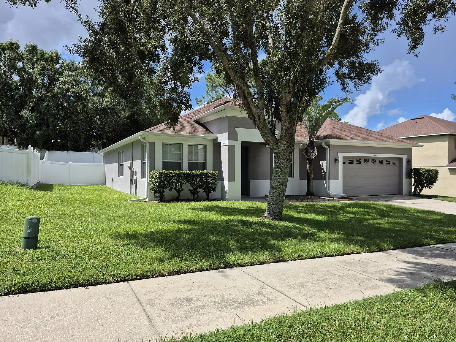 4 bed, 2344 sqft, $2,500 — Photo 3