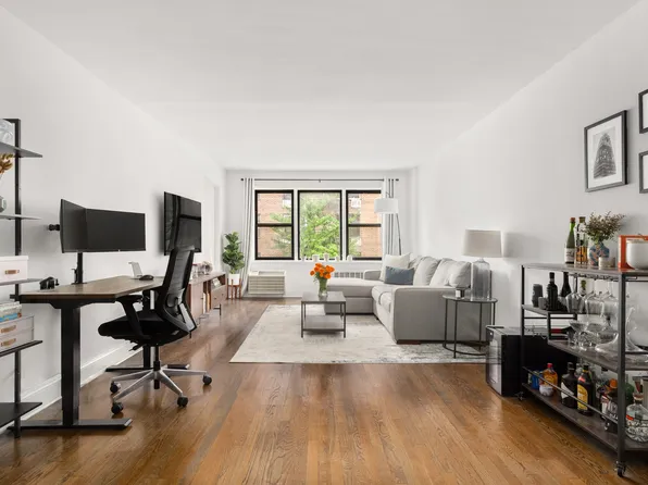 140 Seventh Avenue 4M image 1 of 6