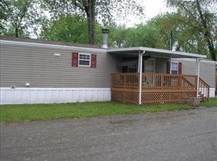 74 Lakeshore Dr, Spring Valley, OH 45370