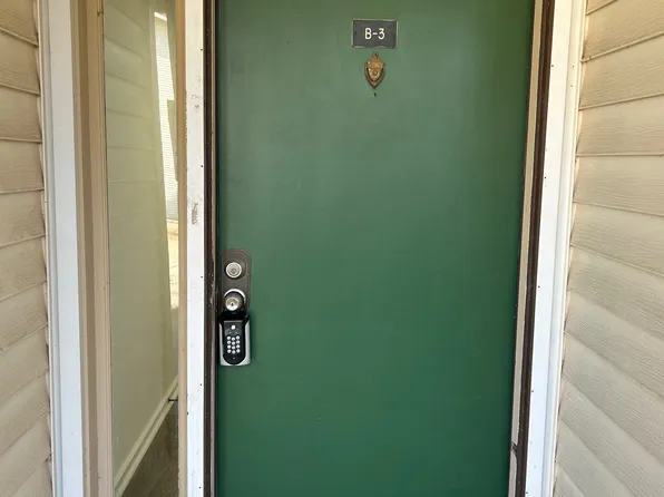 1208 Bush River Rd APT B3, Lexington, SC 29210