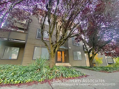 4312 Woodland Park Ave N #101 Photo 1