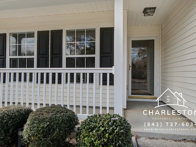 8637 Chloe Ln — Photo 2