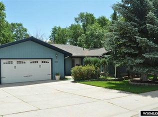 1223 Colorado St, Rawlins, WY 82301
