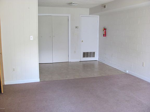 2nd image of 300 Marsh St #2