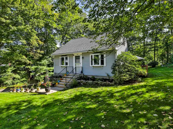 555 Fairfield Street, Manchester, NH 03104