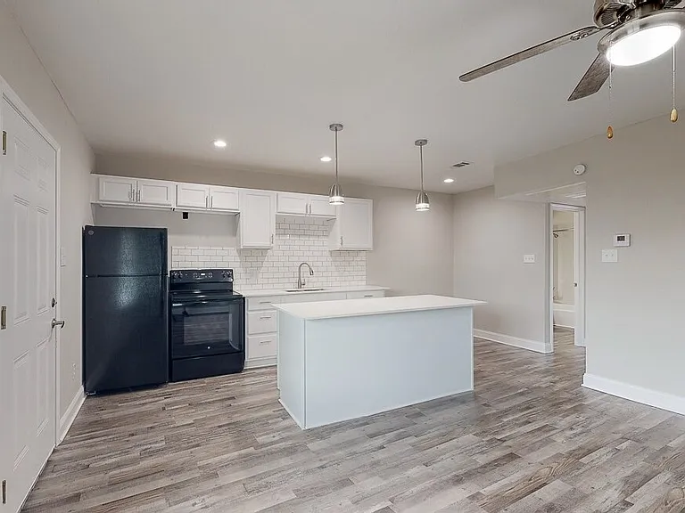 Open flowing concept living
