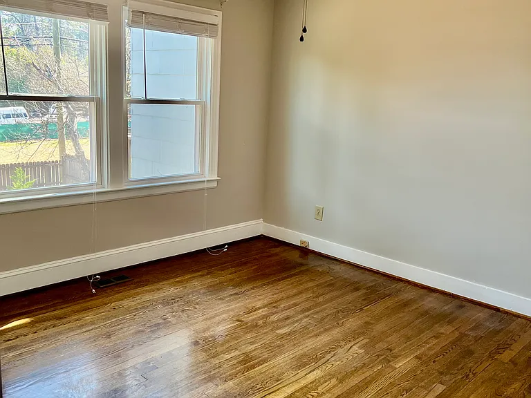 435 Rollingwood Cir — Photo 18