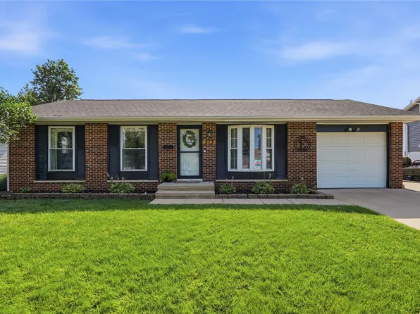 213 Hanover Rd SW, Cedar Rapids, IA 52404