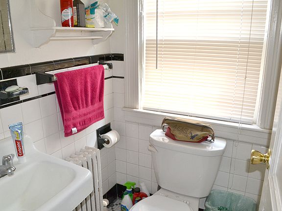 3rd image of 67 Medway St APT 6
