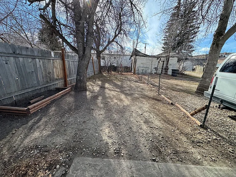22.5 Montana Ave — Photo 2