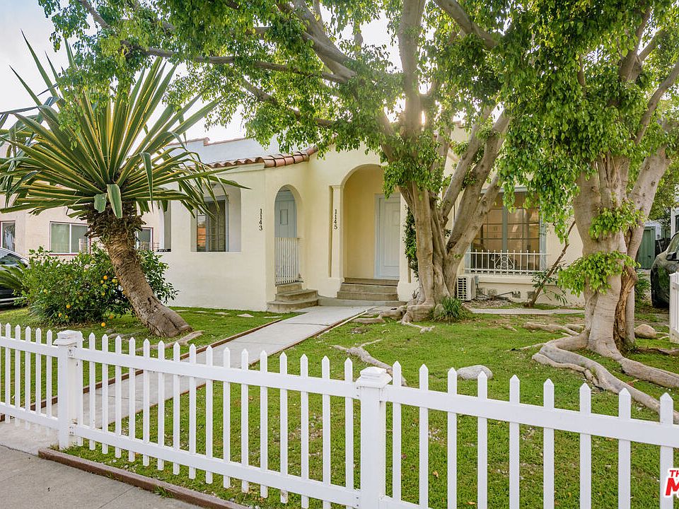 1st image of 1143 Poinsettia Dr