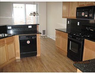 2nd image of 9116 Canoga Canyon Ct Unit 103