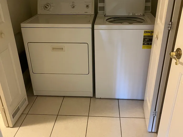 3120 Lamborn Ave — Photo 5