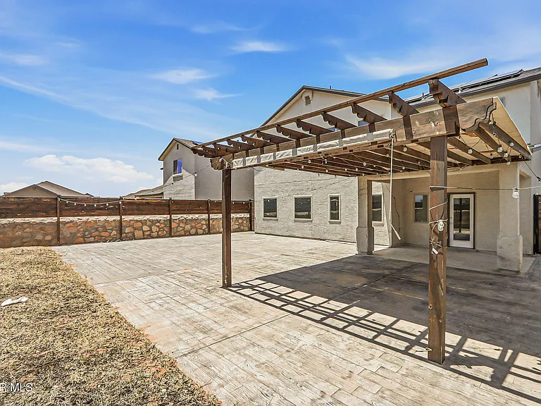 14724 Tierra Fortaleza Ave — Photo 31