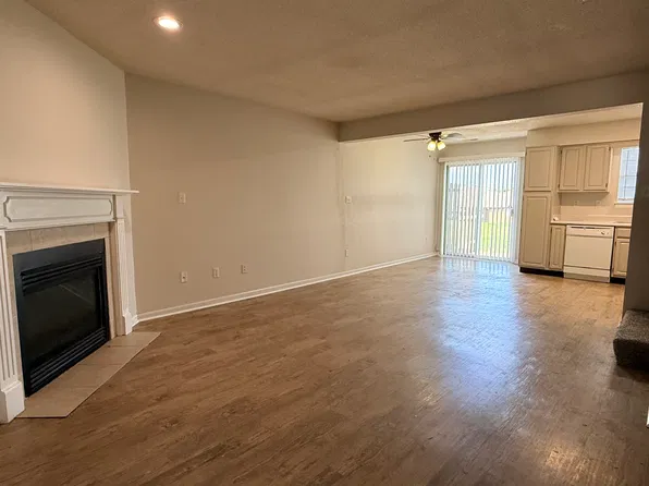 1293 NW Phelps Dr #1297, Grain Valley, MO 64029