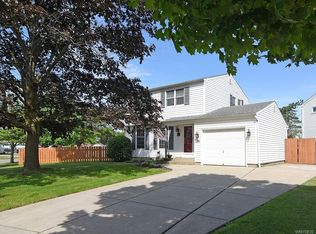 36 Rondelay Ct, Cheektowaga, NY 14227