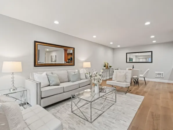1031 Cherry Ave APT 13, San Bruno, CA 94066