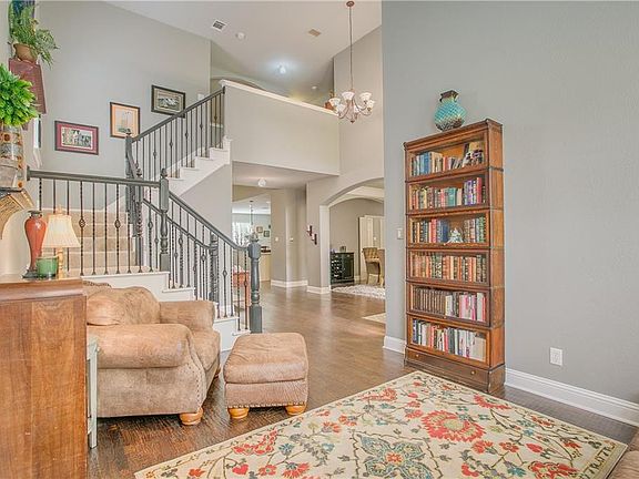 5th image of 8604 Preston Wood Dr