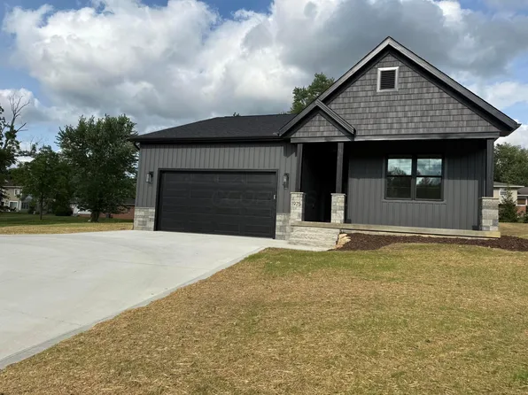 1975 Chelsea Dr, Mansfield, OH 44904