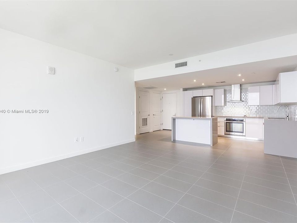 1st image of 1630 NE 1st St #3418