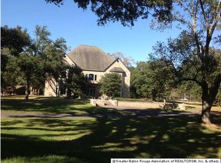 10687 Pecue Ln, Baton Rouge, LA 70810