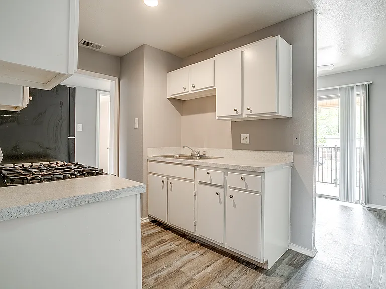Irving Properties — Photo 13