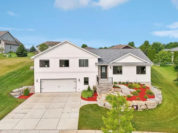 504 Little Fox Trail, Mount Horeb, WI 53572