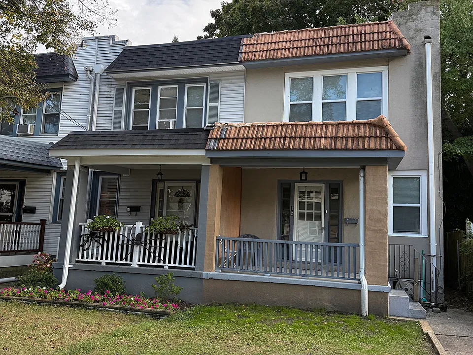 12 Locust St