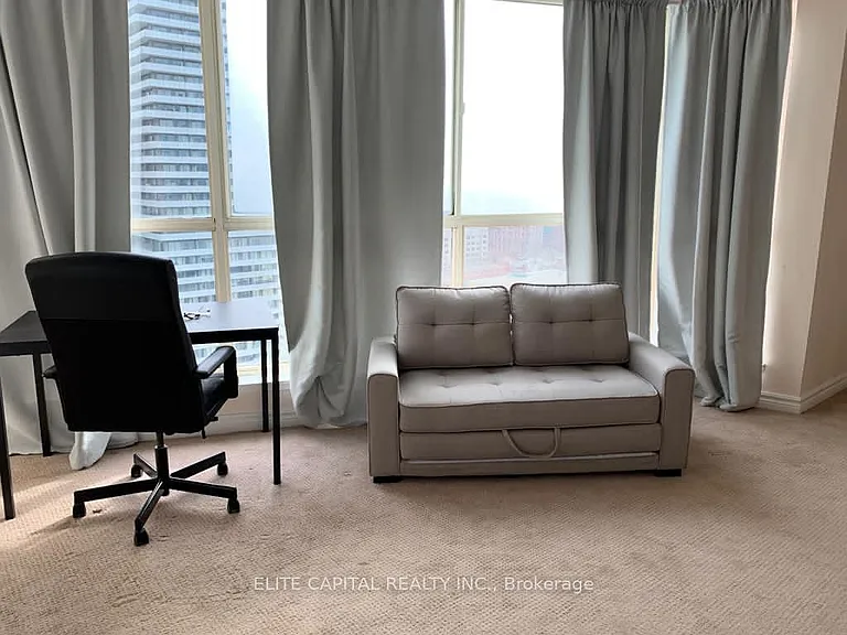1055 Bay St #2210 — Photo 7