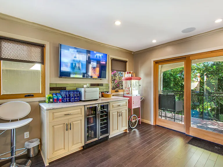 3852 W Mount Vernon Dr — Photo 49