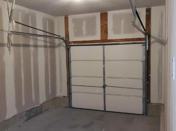 425 Hawthorne Blvd #2, Warrensburg, MO 64093